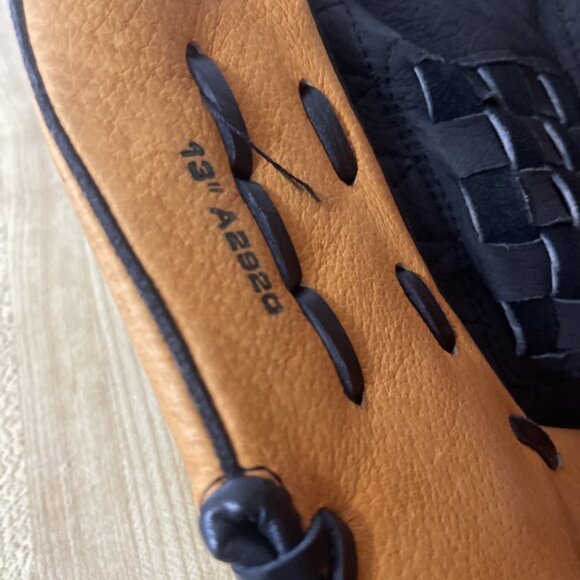 Wilson A350 MLB A2920 13" Left Hand Baseball Glove Custom Fit Ultra Soft Lining - Picture 4 of 12
